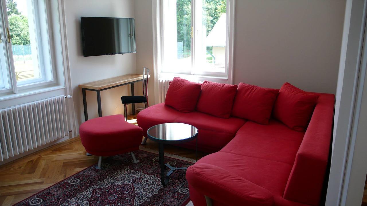 Vila Olga Jevany Extérieur photo