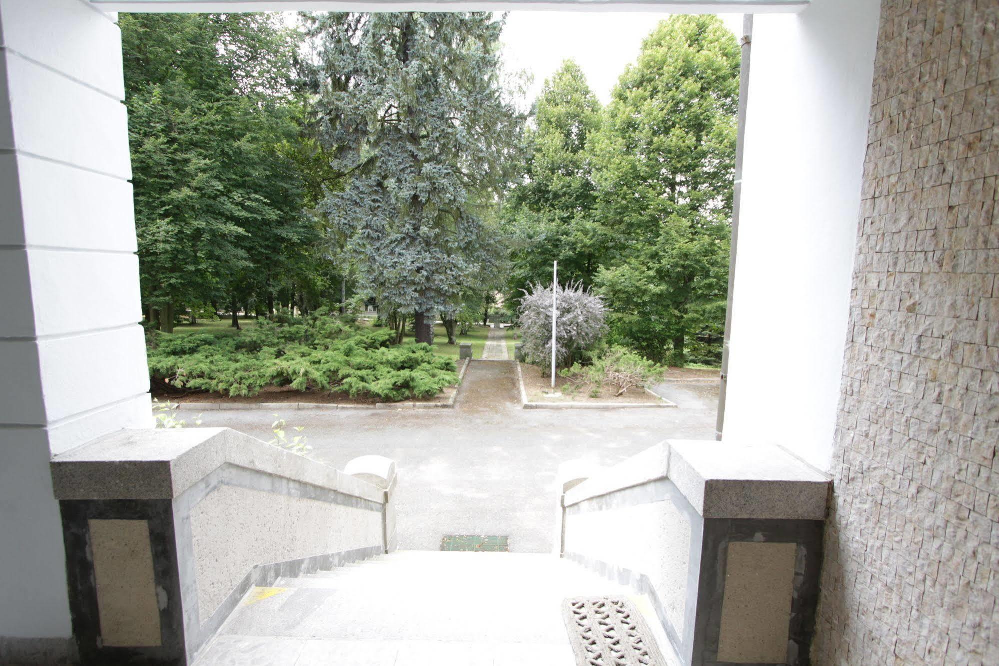 Vila Olga Jevany Extérieur photo