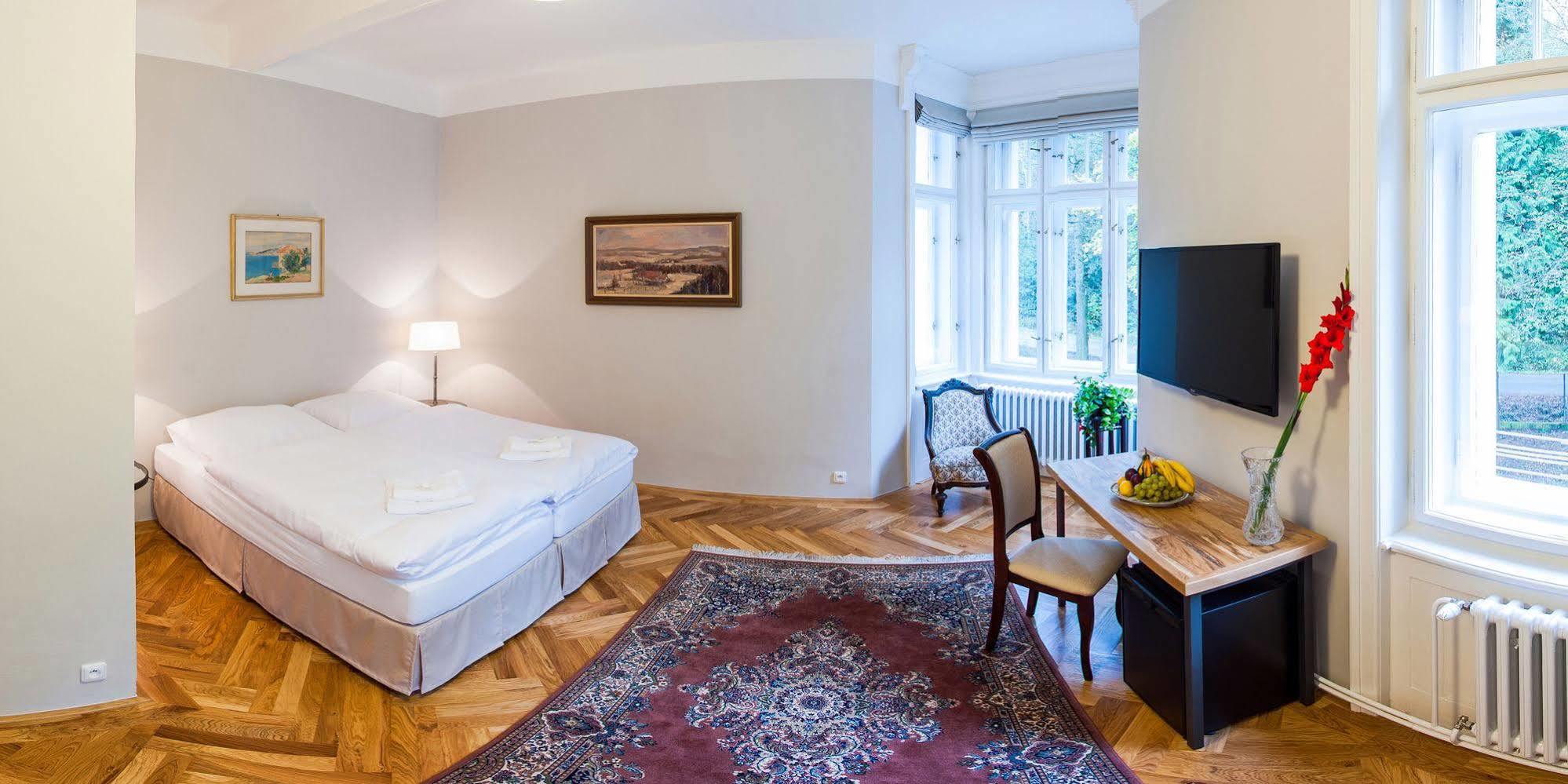 Vila Olga Jevany Extérieur photo